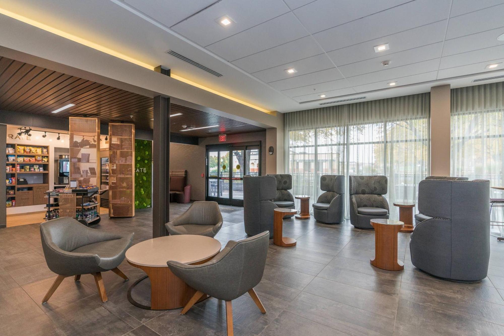 Courtyard By Marriott West Springfield Hotel Exterior foto